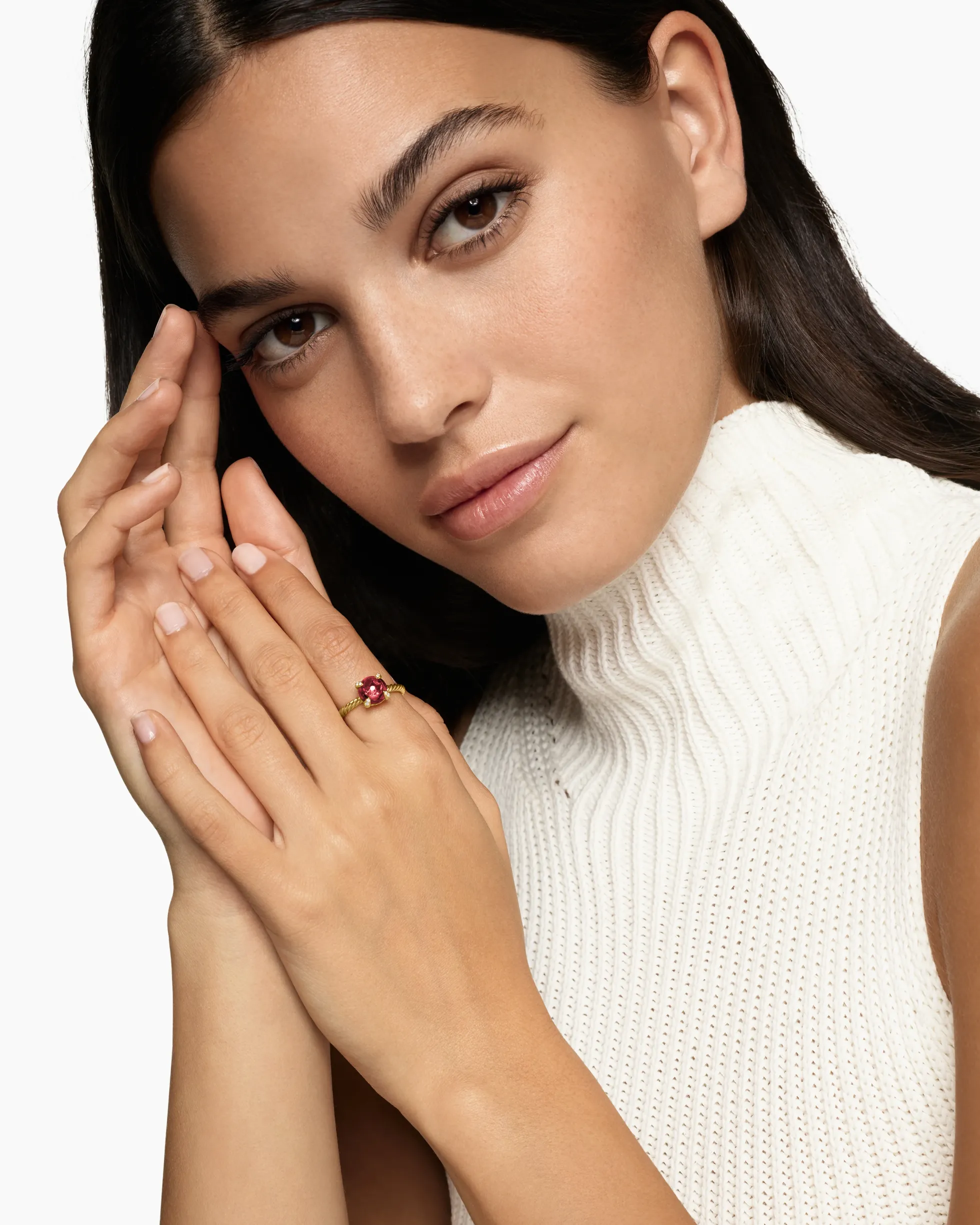 Petite Chatelaine® Ring 18K Yellow Gold with Rhodolite Garnet and Diamonds, 8mm